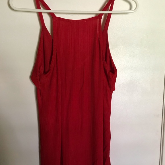 Red top - Picture 4 of 6